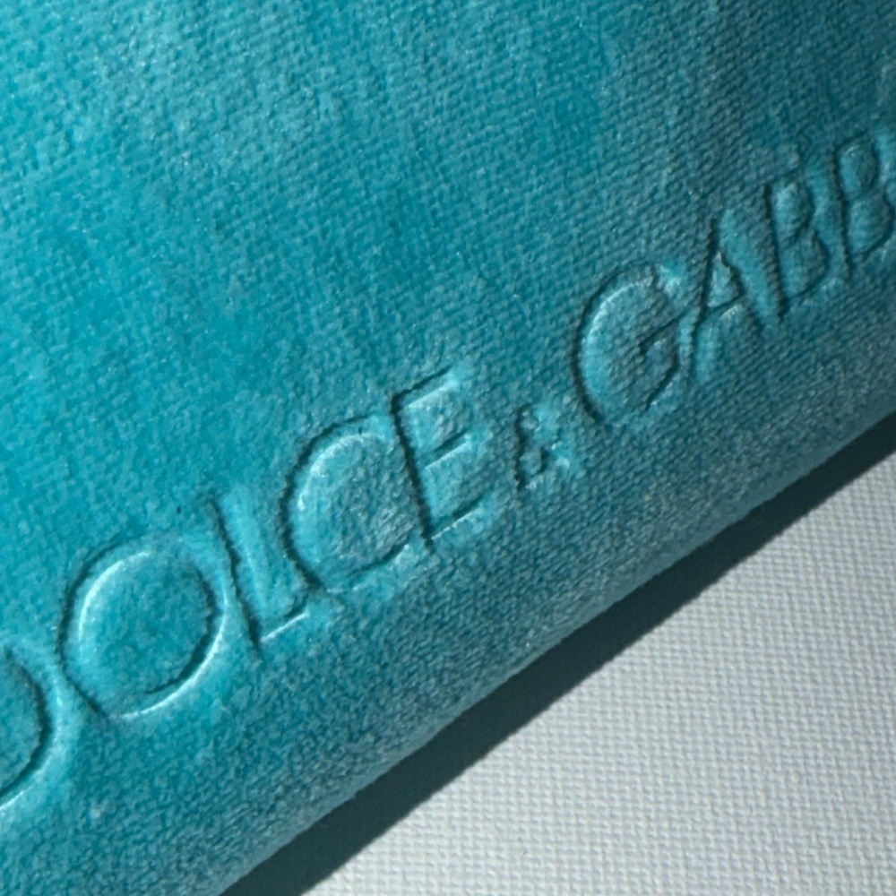 New Dolce and Gabbana Small Turquoise Velvet Pouch! Safe inside for sunnies! - Picture 7 of 13
